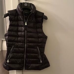 Mackage woman’s vest. Size small